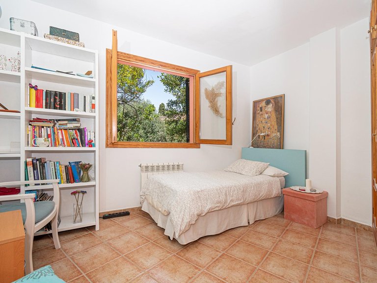 4-Bedroom Single-Story Villa with Private Pool and Mountain Views in Bunyola , Bunyola, Baleares 28