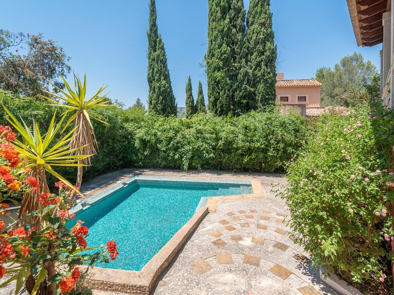 4-Bedroom Single-Story Villa with Private Pool and Mountain Views in Bunyola , Bunyola, Baleares 4