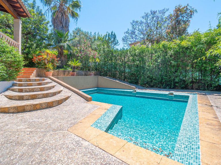 4-Bedroom Single-Story Villa with Private Pool and Mountain Views in Bunyola , Bunyola, Baleares 6
