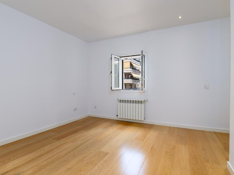 A stately 4-bedroom flat on a splendid street in the centre of Palma , Palma de Mallorca, Baleares 14