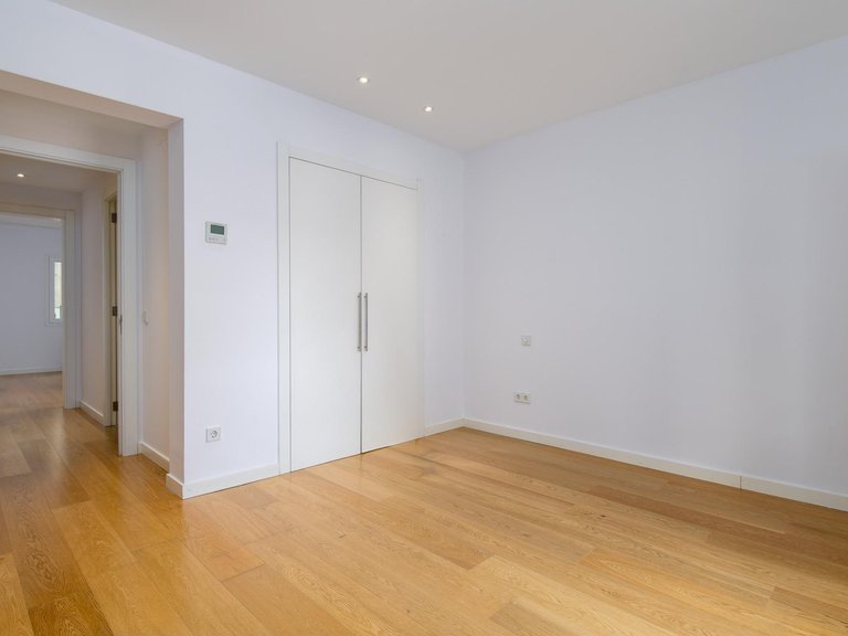 A stately 4-bedroom flat on a splendid street in the centre of Palma , Palma de Mallorca, Baleares 15