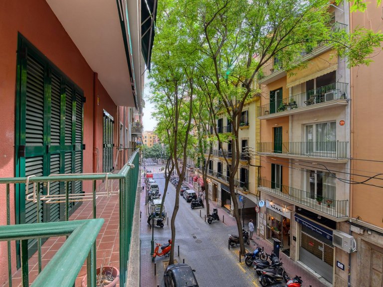 A stately 4-bedroom flat on a splendid street in the centre of Palma , Palma de Mallorca, Baleares 24