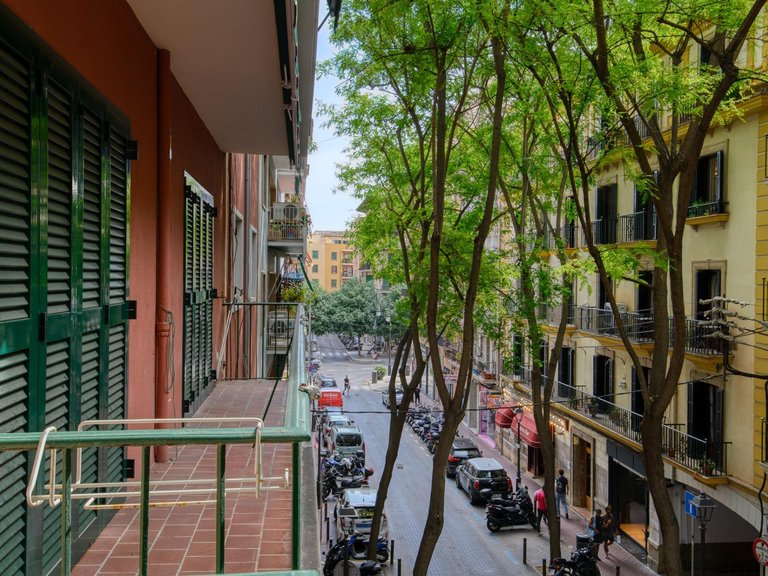 A stately 4-bedroom flat on a splendid street in the centre of Palma , Palma de Mallorca, Baleares 5