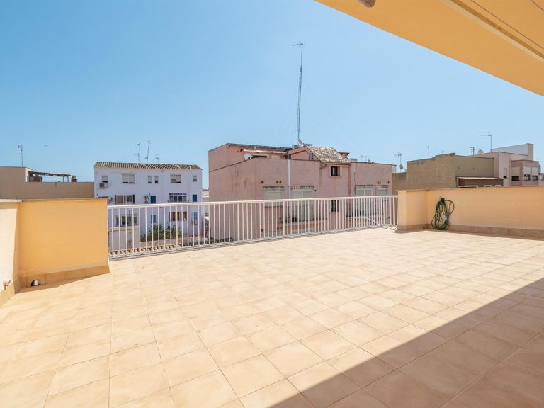 Spectacular detached house comprising two separate dwellings with great potential in Son Canals, Palma , Palma de Mallorca, Baleares 4