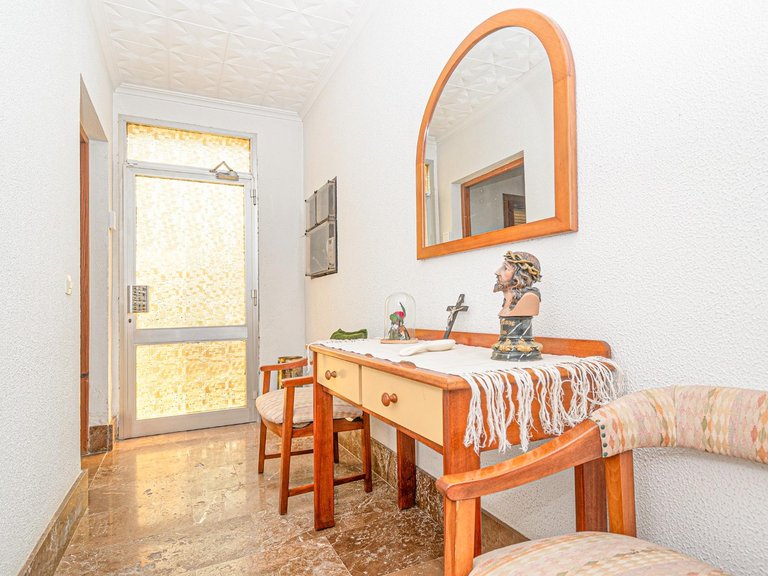 Stunning traditional house with great potential for extension , Sa Pobla, Baleares 2