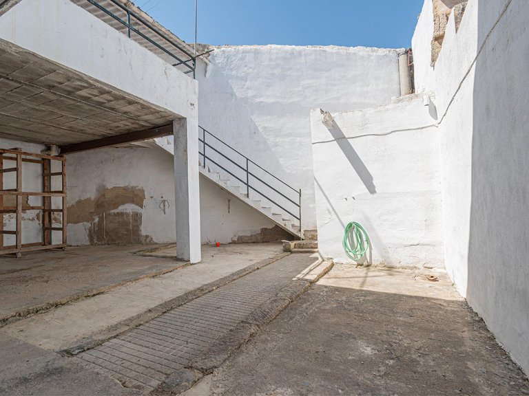 Stunning traditional house with great potential for extension , Sa Pobla, Baleares 6