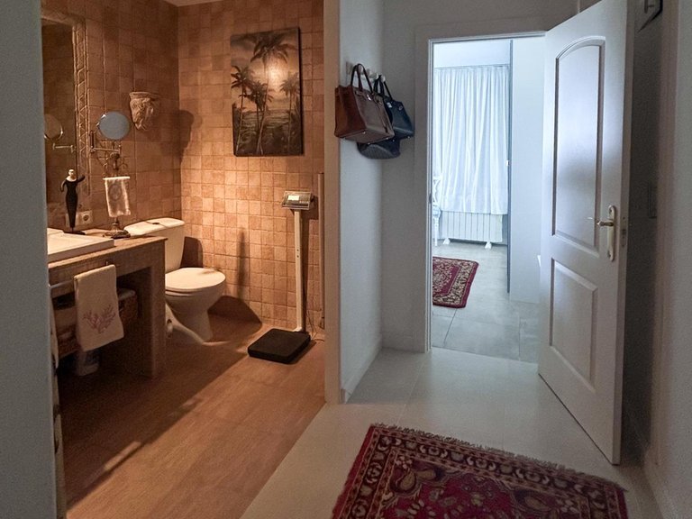 Exclusive penthouse available for short-term let with splendid sea views in La Bonanova. , Palma de Mallorca, Baleares 17