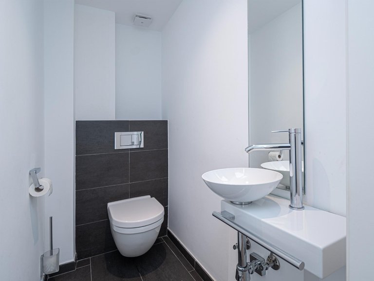 A 4-bedroom semi-detached house ready to move into, with a panoramic roof terrace by the sea in El Molinar, Palma , Palma de Mallorca, Baleares 20