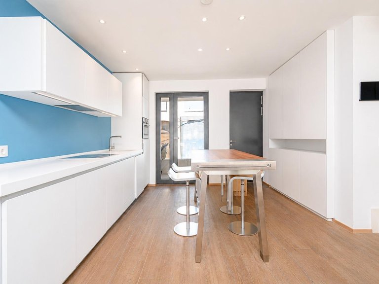 A 4-bedroom semi-detached house ready to move into, with a panoramic roof terrace by the sea in El Molinar, Palma , Palma de Mallorca, Baleares 8