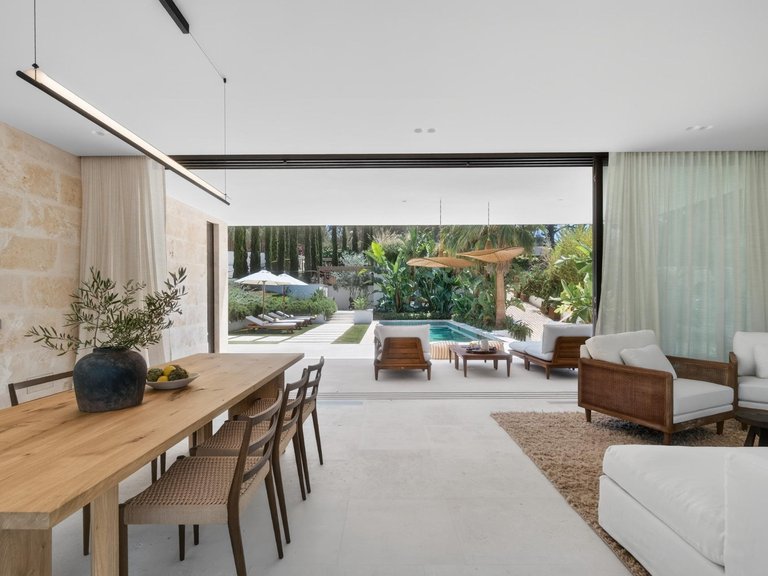 Contemporary New-Build Villa with Pool and Guest Apartment, Five Minutes' Walk from the Beach in Bendinat , Calvià, Baleares 11