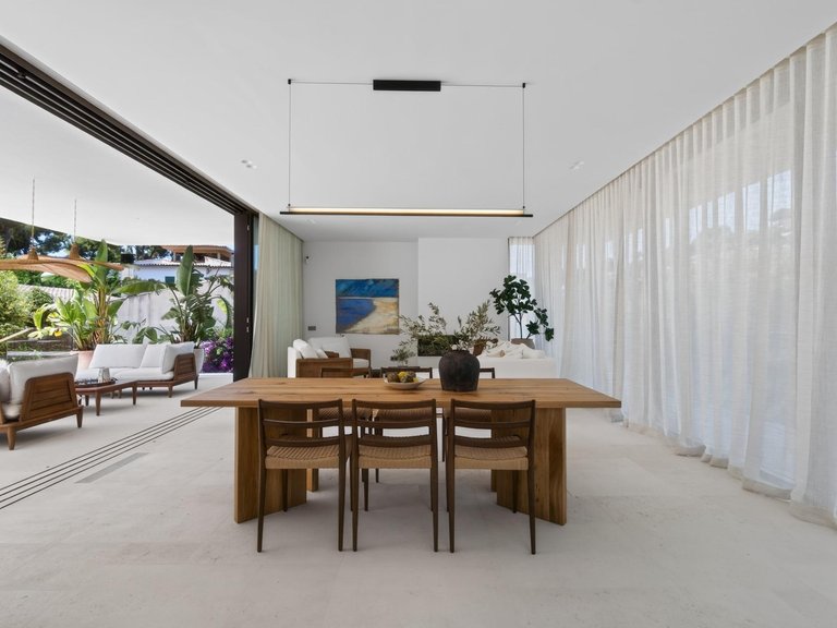 Contemporary New-Build Villa with Pool and Guest Apartment, Five Minutes' Walk from the Beach in Bendinat , Calvià, Baleares 12