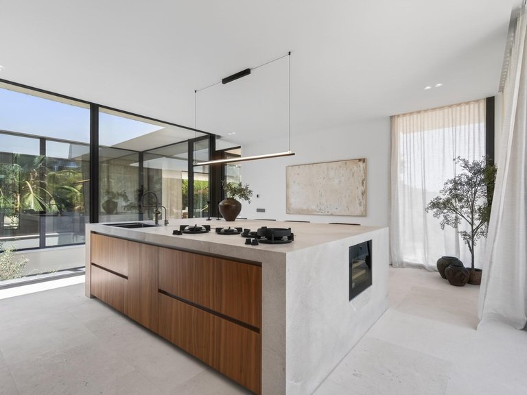 Contemporary New-Build Villa with Pool and Guest Apartment, Five Minutes' Walk from the Beach in Bendinat , Calvià, Baleares 20