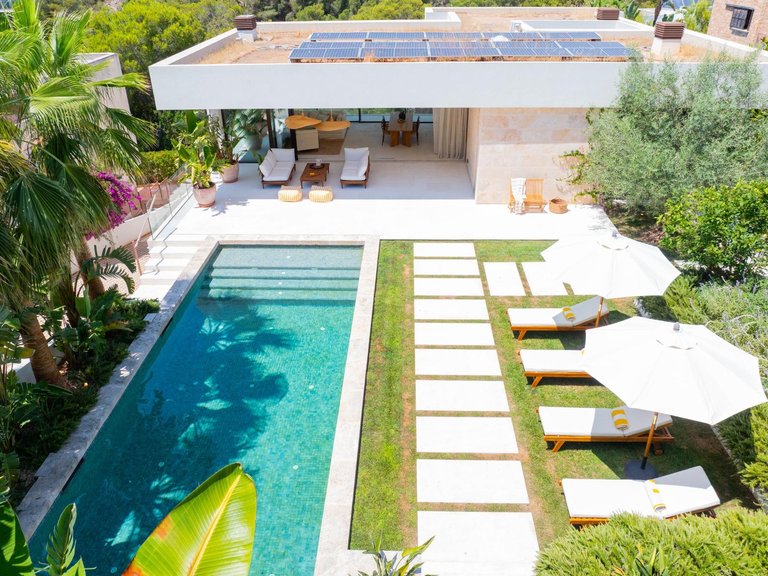 Contemporary New-Build Villa with Pool and Guest Apartment, Five Minutes' Walk from the Beach in Bendinat , Calvià, Baleares 4