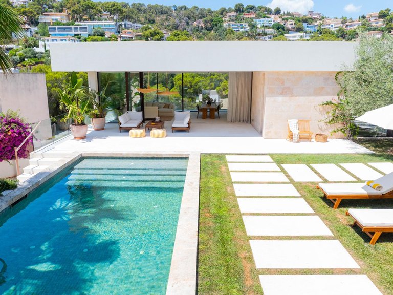 Contemporary New-Build Villa with Pool and Guest Apartment, Five Minutes' Walk from the Beach in Bendinat , Calvià, Baleares 5