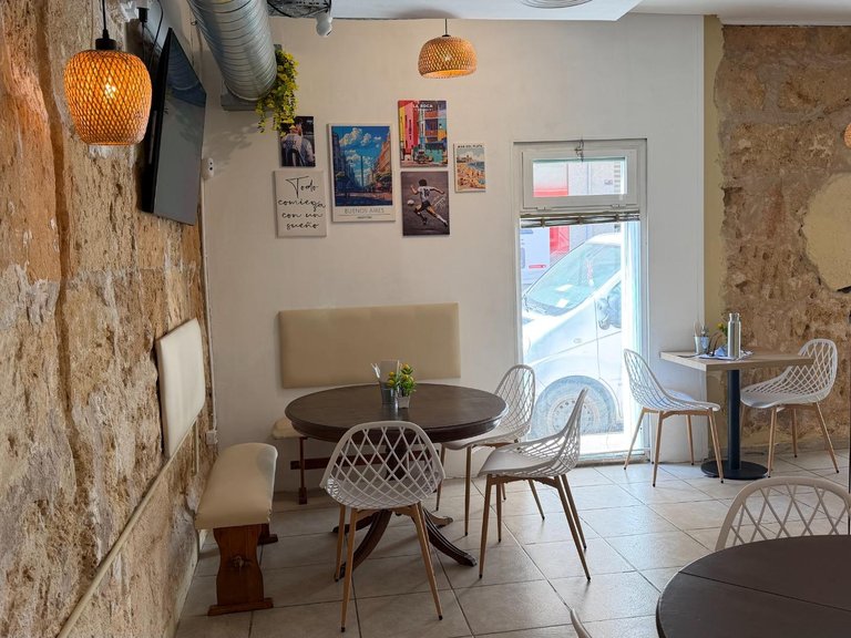 Established restaurant for Business Transfer on a Prime Corner with Avenida Argentina, Central Palma — €95,000 , Palma de Mallorca, Baleares 4