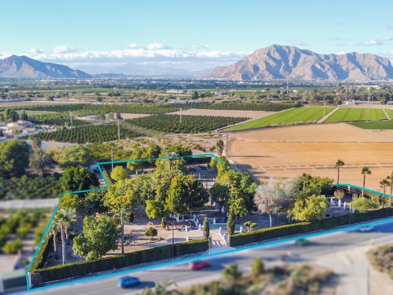 Villa for Sale in Inland Orihuela, Alicante 1