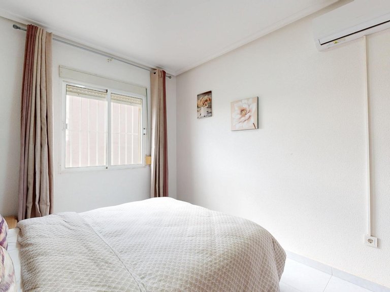 Town House for Sale in San Miguel De Salinas, Alicante 41