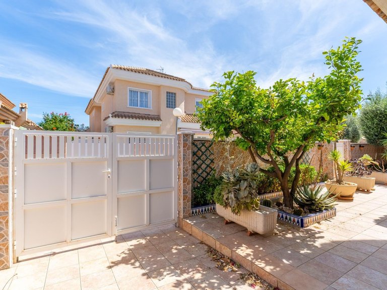 Villa for Sale in Costa Blanca Torrevieja, Alicante 25