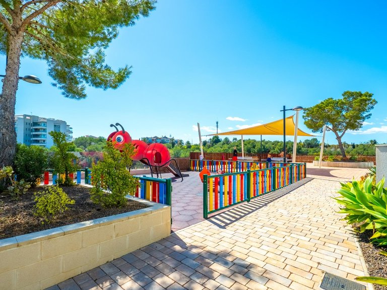 Apartment for Sale in Costa Blanca Orihuela Costa, Alicante 24