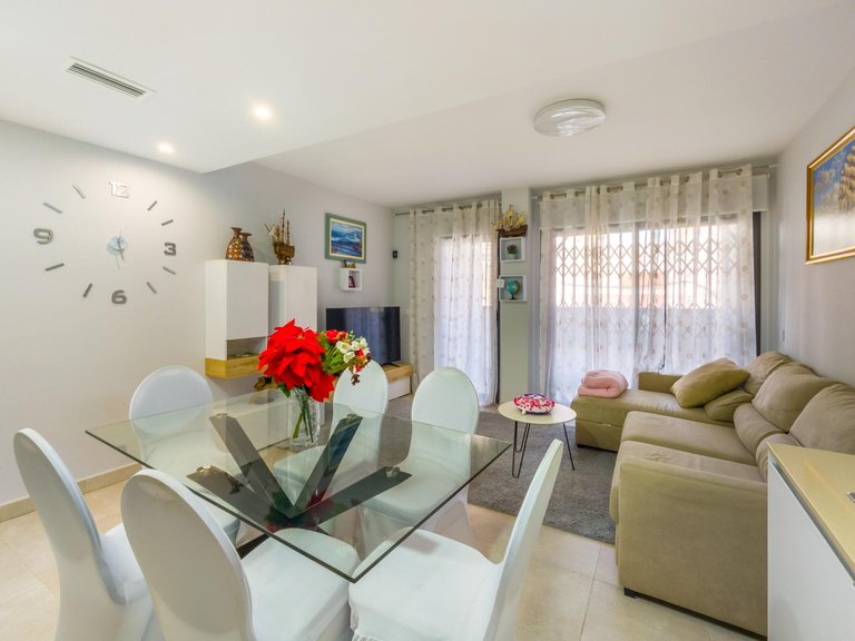 Apartment for Sale in Costa Blanca Torrevieja, Alicante 4