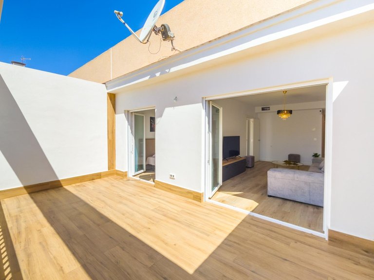 Apartment for Sale in Costa Blanca Torrevieja, Alicante 2