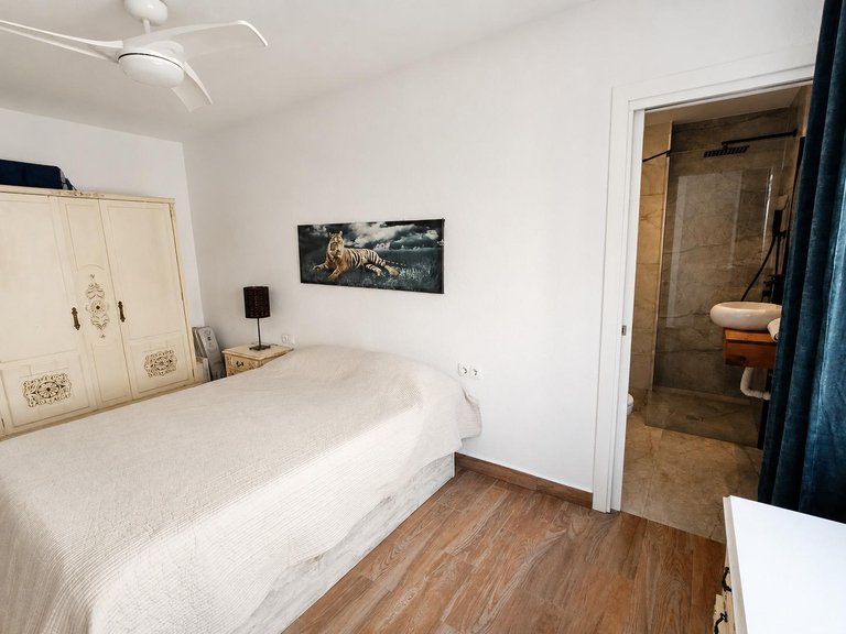 Apartment for Sale in Costa Blanca Torrevieja, Alicante 9