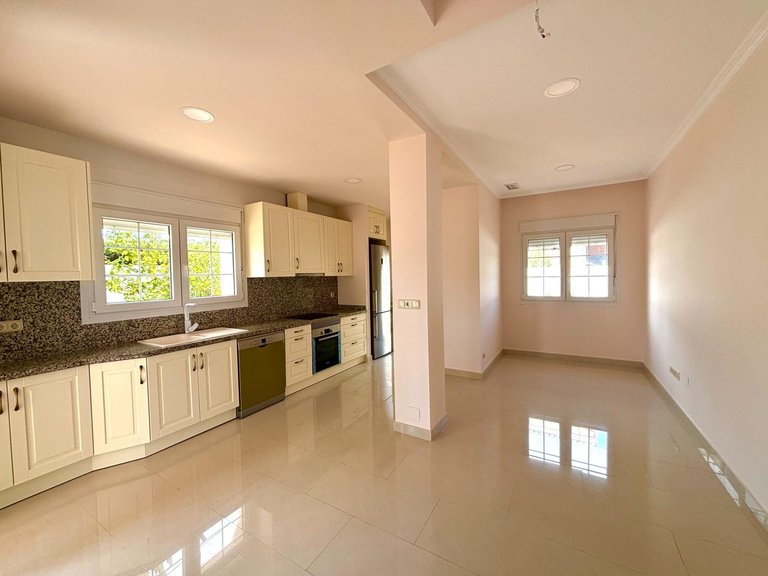 Villa for Sale in Costa Blanca Cabo Roig, Alicante 11