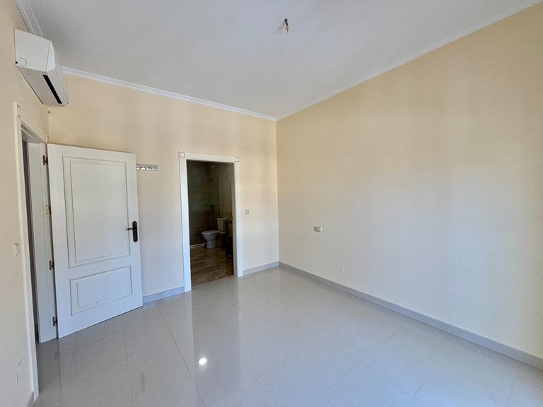 Villa for Sale in Costa Blanca Cabo Roig, Alicante 19