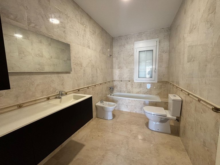 Villa for Sale in Costa Blanca Cabo Roig, Alicante 21