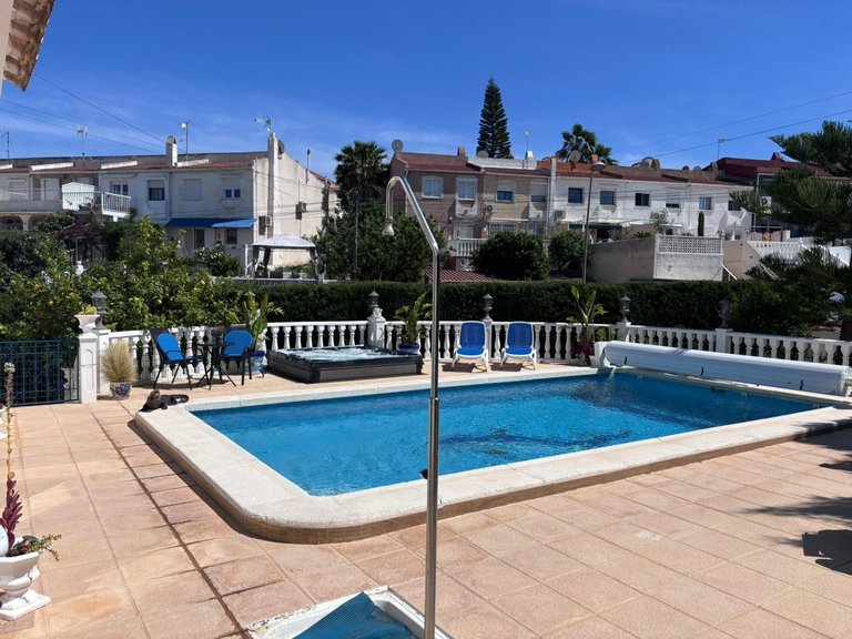 Town House for Sale in Costa Blanca Torrevieja, Alicante 18