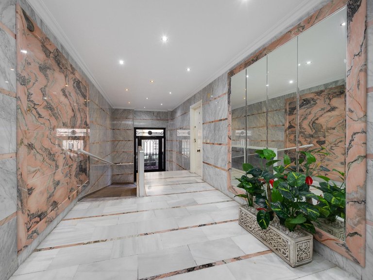 Apartment for Sale in Torrevieja, Alicante 20