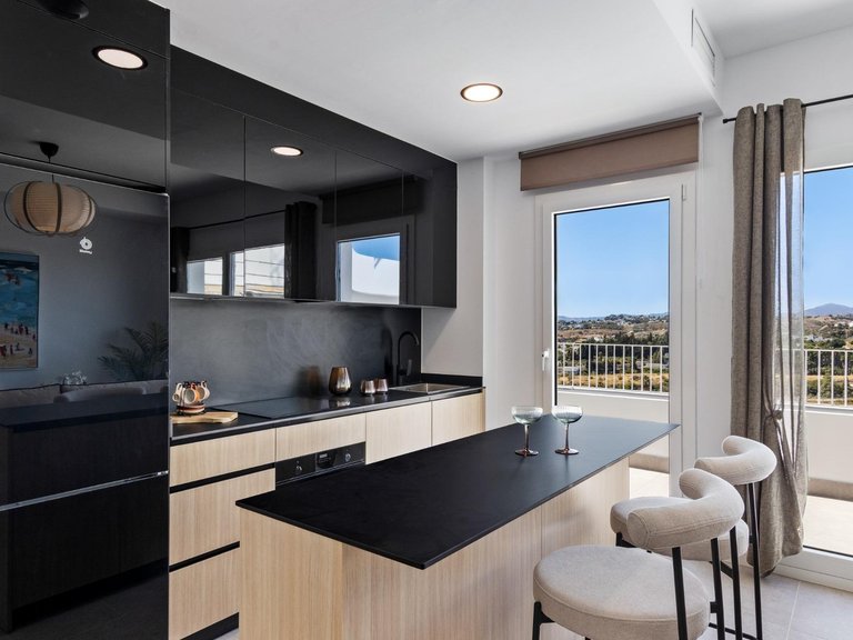 Apartment for Sale in Los Pacos, Fuengirola, Malaga 6