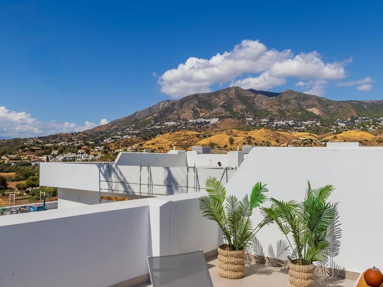 Apartment for Sale in Los Pacos, Fuengirola, Malaga 29