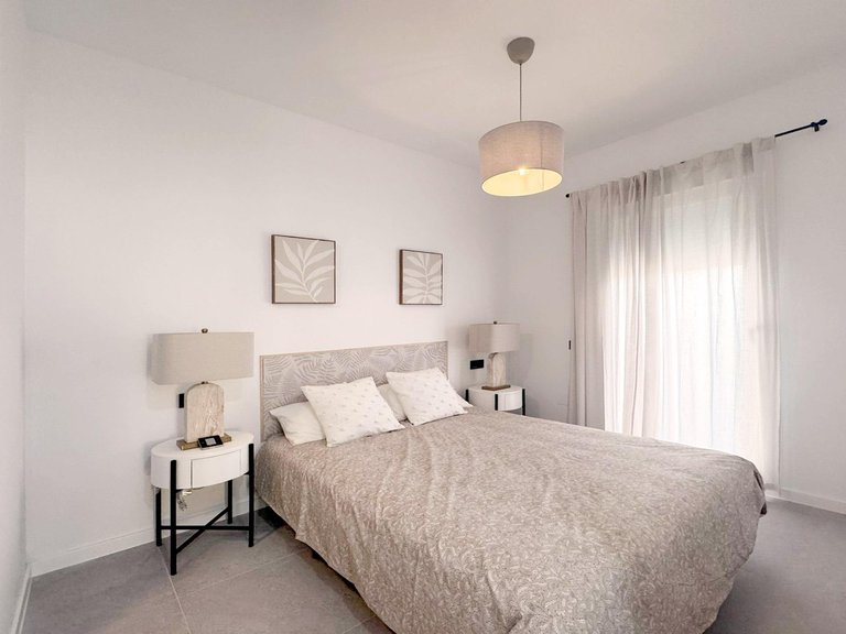 Apartment for Sale in Los Pacos, Fuengirola, Malaga 16
