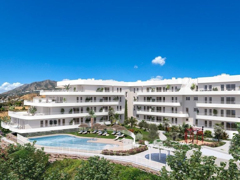 Apartment for Sale in Los Pacos, Fuengirola, Malaga 24