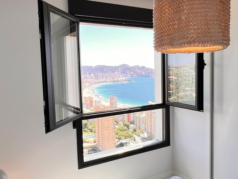 Apartment for Sale in Costa Blanca Benidorm, Alicante 12