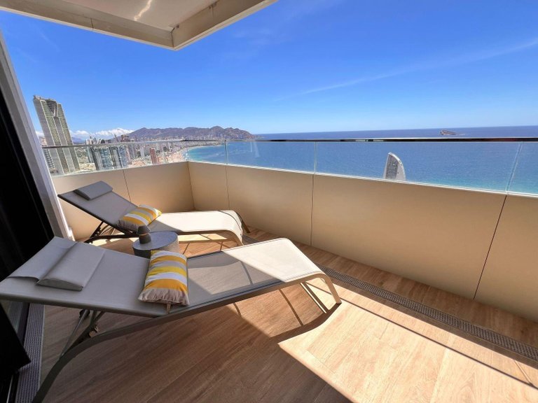 Apartment for Sale in Costa Blanca Benidorm, Alicante 25