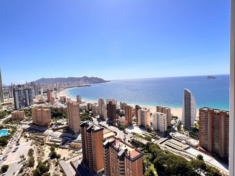 Apartment for Sale in Costa Blanca Benidorm, Alicante 5