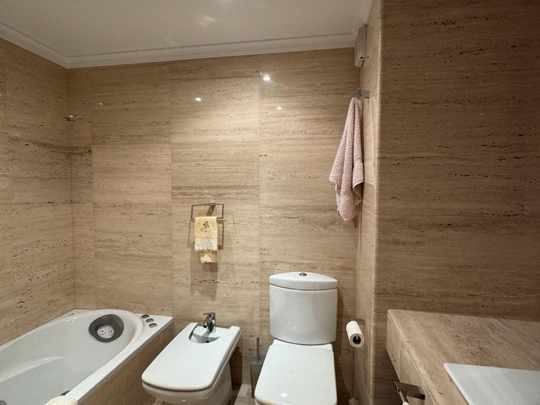 Apartment for Sale in Costa Blanca Torrevieja, Alicante 21