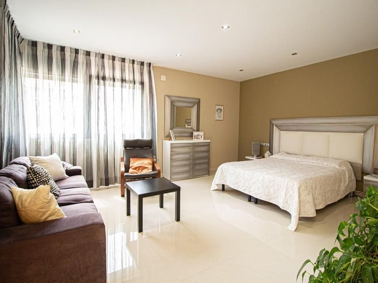 Villa for Sale in Costa Blanca Alfas Del Pi, Alicante 16