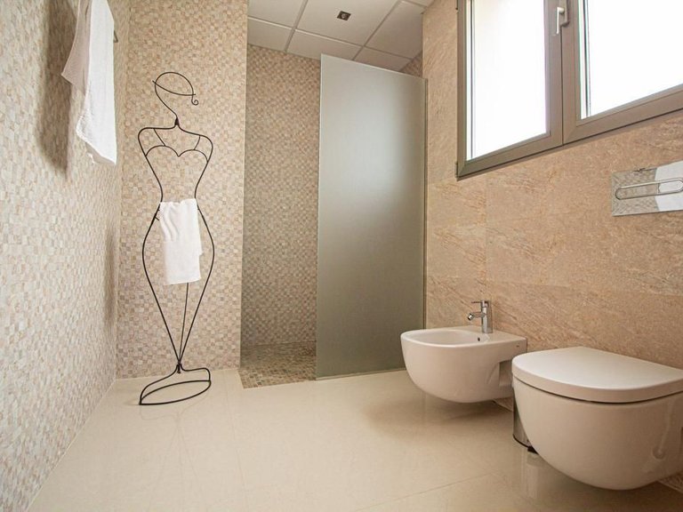 Villa for Sale in Costa Blanca Alfas Del Pi, Alicante 20