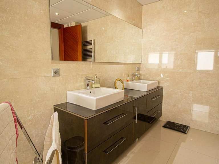 Villa for Sale in Costa Blanca Alfas Del Pi, Alicante 28