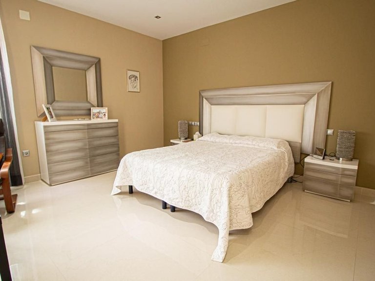 Villa for Sale in Costa Blanca Alfas Del Pi, Alicante 6