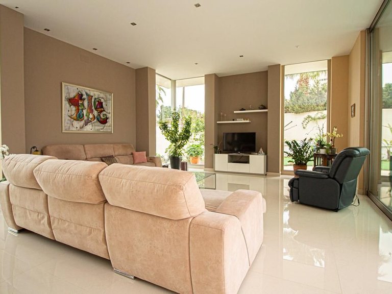 Villa for Sale in Costa Blanca Alfas Del Pi, Alicante 7