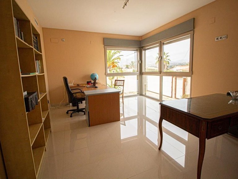 Villa for Sale in Costa Blanca Alfas Del Pi, Alicante 8