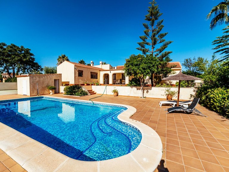 Villa for Sale in Costa Blanca Los Montesinos, Alicante 2