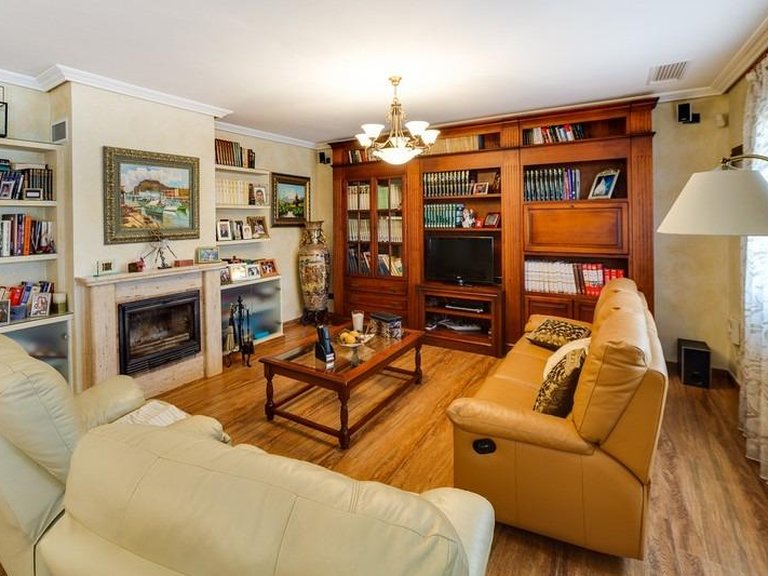 Villa for Sale in Costa Blanca Los Montesinos, Alicante 25