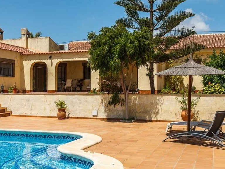 Villa for Sale in Costa Blanca Los Montesinos, Alicante 3