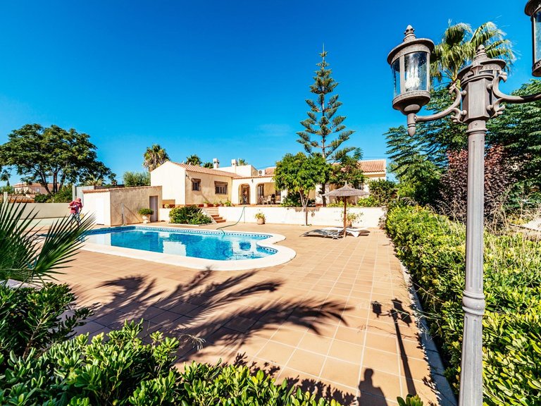Villa for Sale in Costa Blanca Los Montesinos, Alicante 5