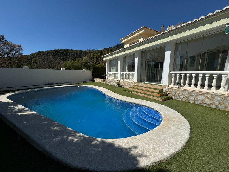 Villa for Sale in Costa Blanca Altea, Alicante 1